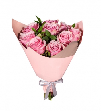 10 pink roses