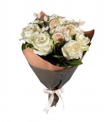 10 white roses