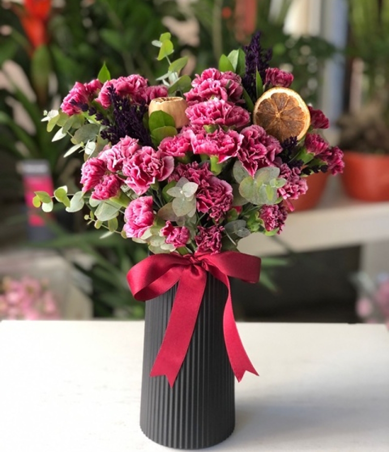 Vazoda mini karanfil